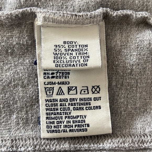 Tommy Hilfiger Women's Grey Zip Up Crewneck Sweatshirt with Zippered Pockets - Picture 7 of 7